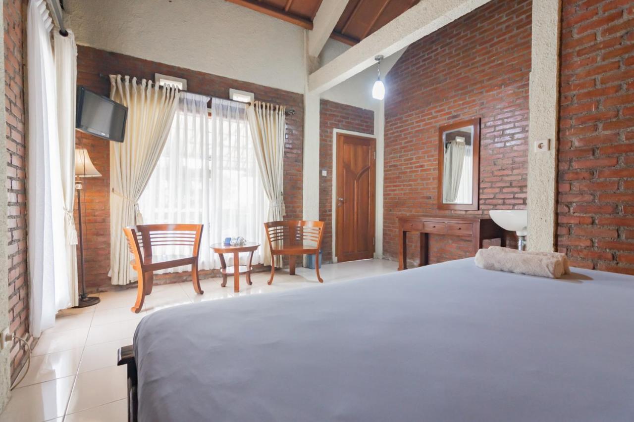Samakta Guest House Lembang Buitenkant foto