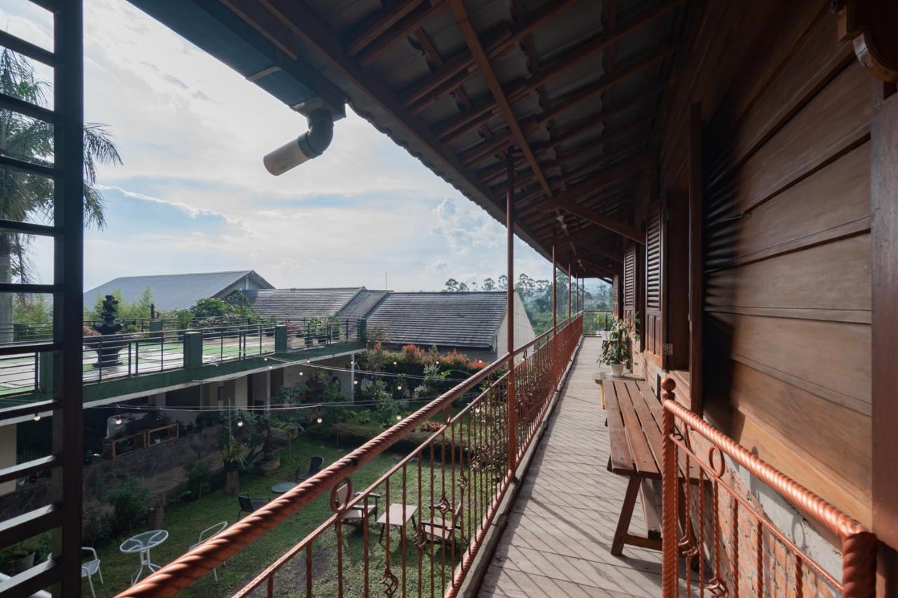 Samakta Guest House Lembang Buitenkant foto