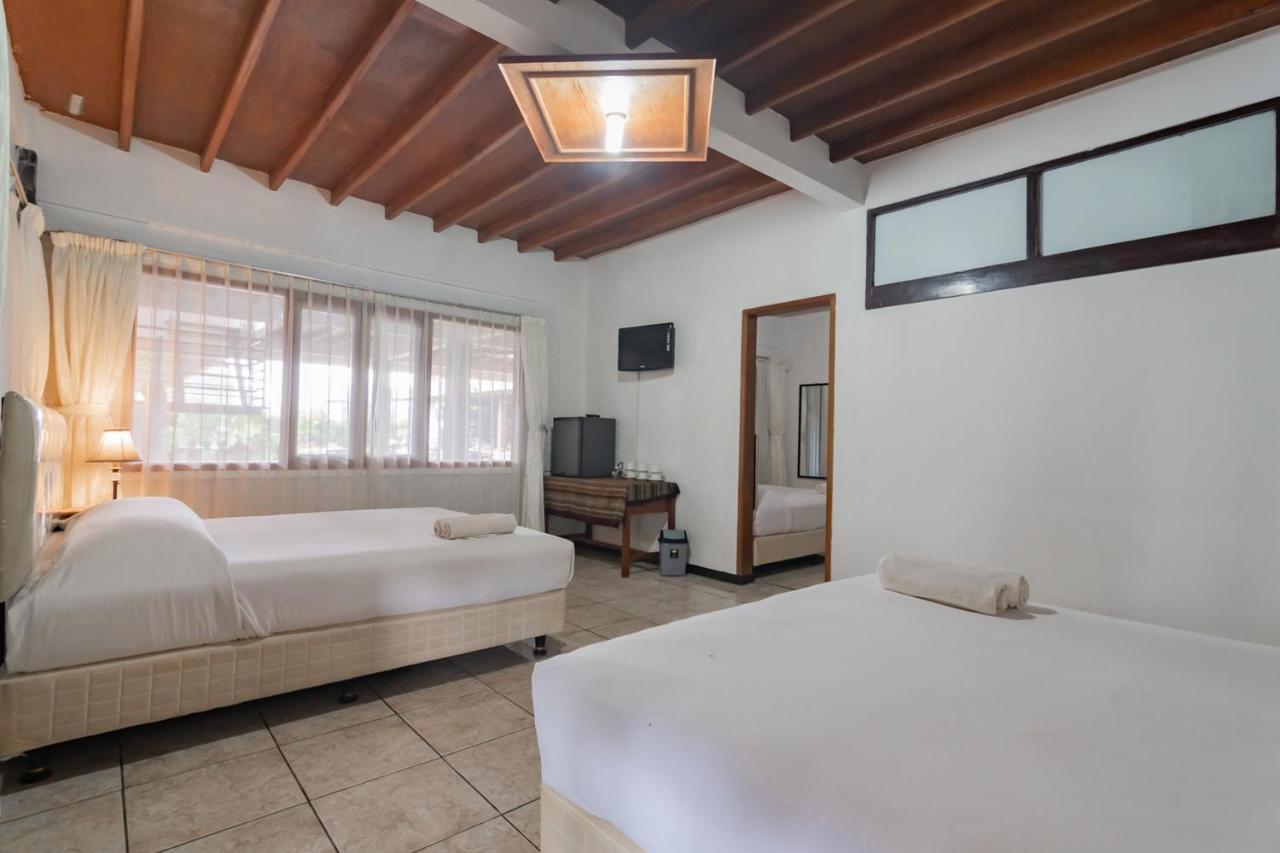 Samakta Guest House Lembang Buitenkant foto