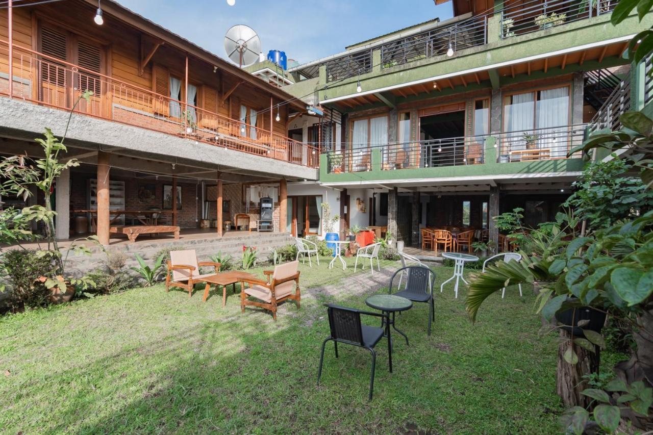 Samakta Guest House Lembang Buitenkant foto